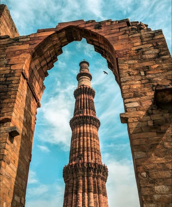 https://spectacom-public-assets.s3.ap-south-1.amazonaws.com/Delhi+TYR.webp
